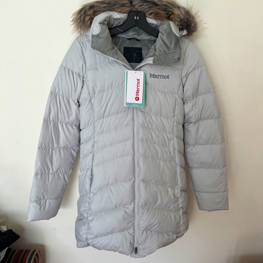 NWTs Marmot Women’s Montreal Down Coat. Glacier Grey.  XS